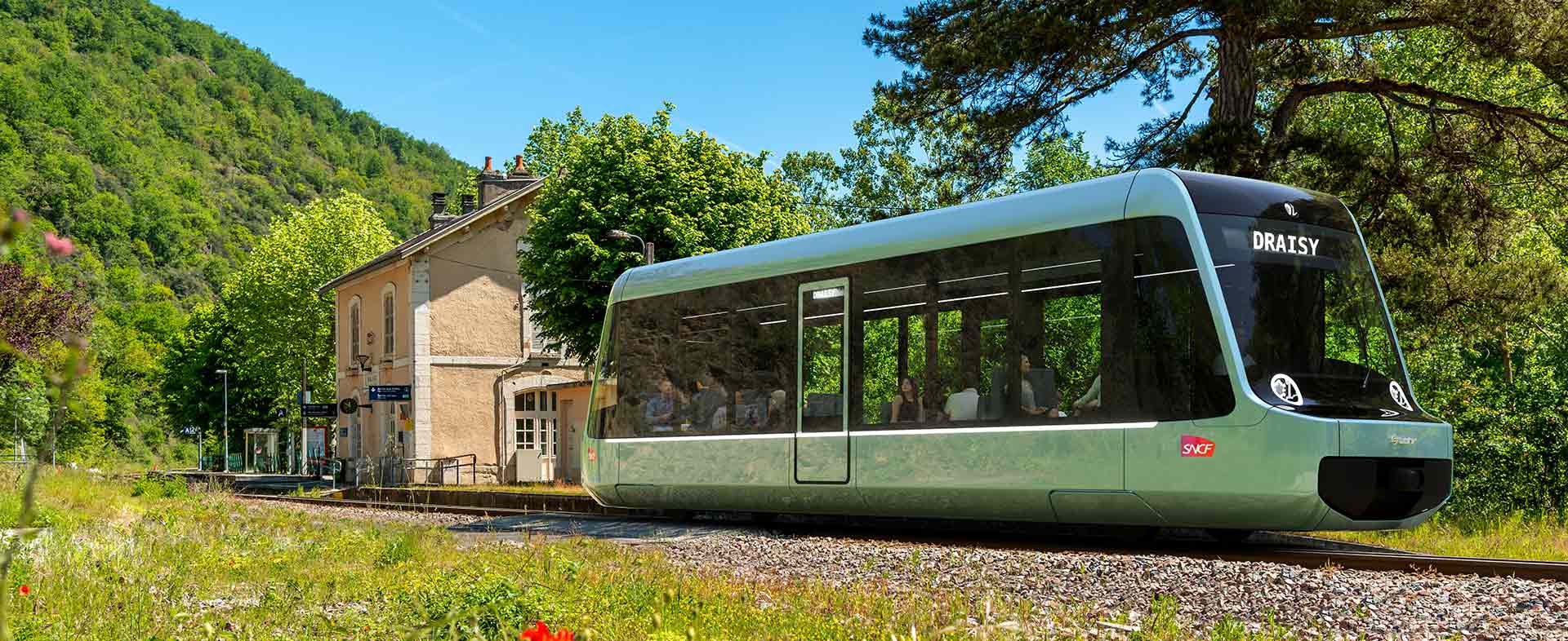 Un train régional dans un paysage de la vallée du Florival